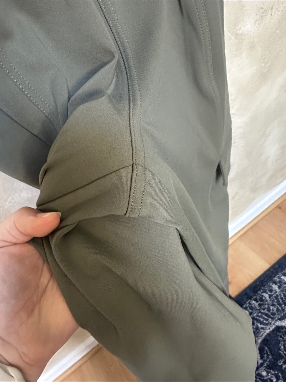 Athleta Venice High Rise Cargo Jogger sizeMedium - Picture 9 of 10